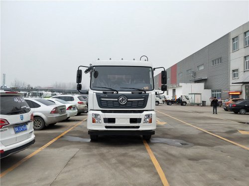 程力威牌CLW5182GSSD6型灑水車(chē)